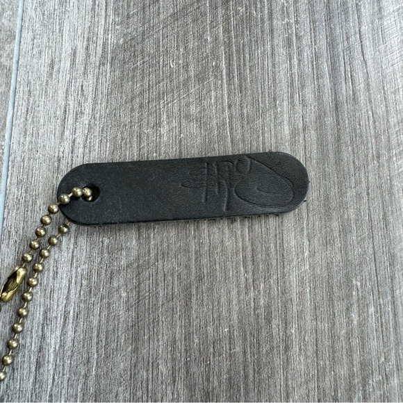 Strey Designs Leather Crossbody Bag • British Tan - Picture 4 of 10